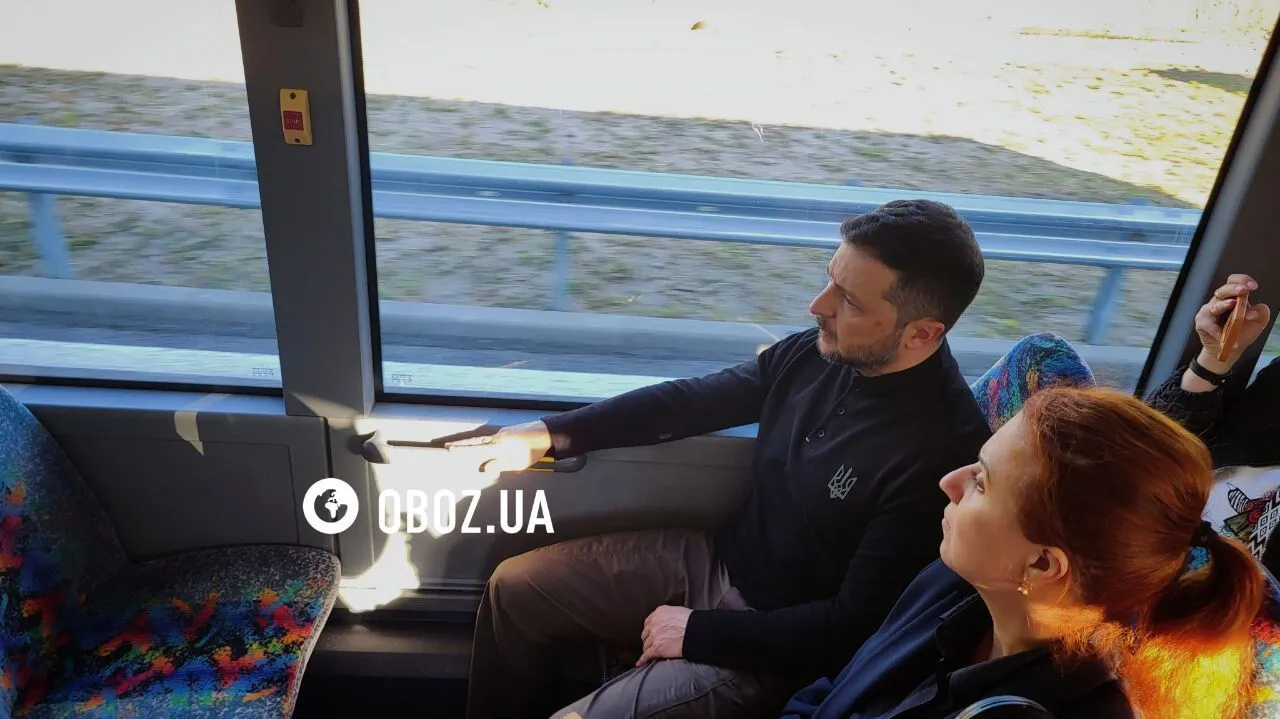 Зеленский и Калмыкова проехались на автобусе из Киева в Мархалевку. Фото и видео
