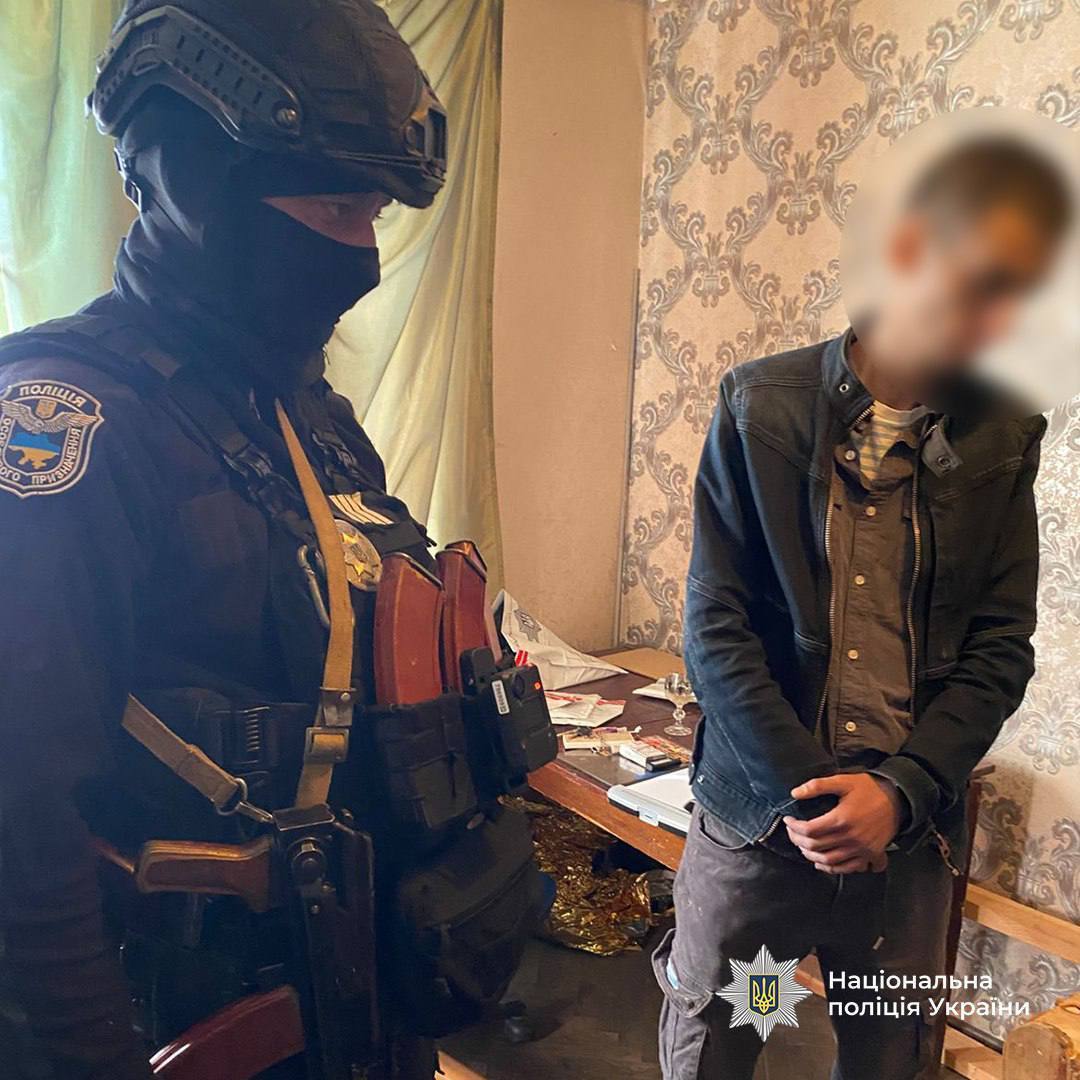 Заробляли на наркотиках 5 млн грн щомісяця: у Києві затримали групу злочинців. Подробиці та фото