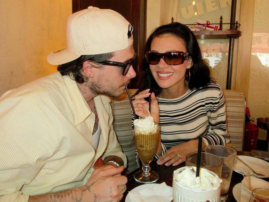 На тлі конфліктів у сім'ї: старший син Вікторії Бекхем, яка зіпсувала йому весілля, оновив обітниці після 3 років шлюбу