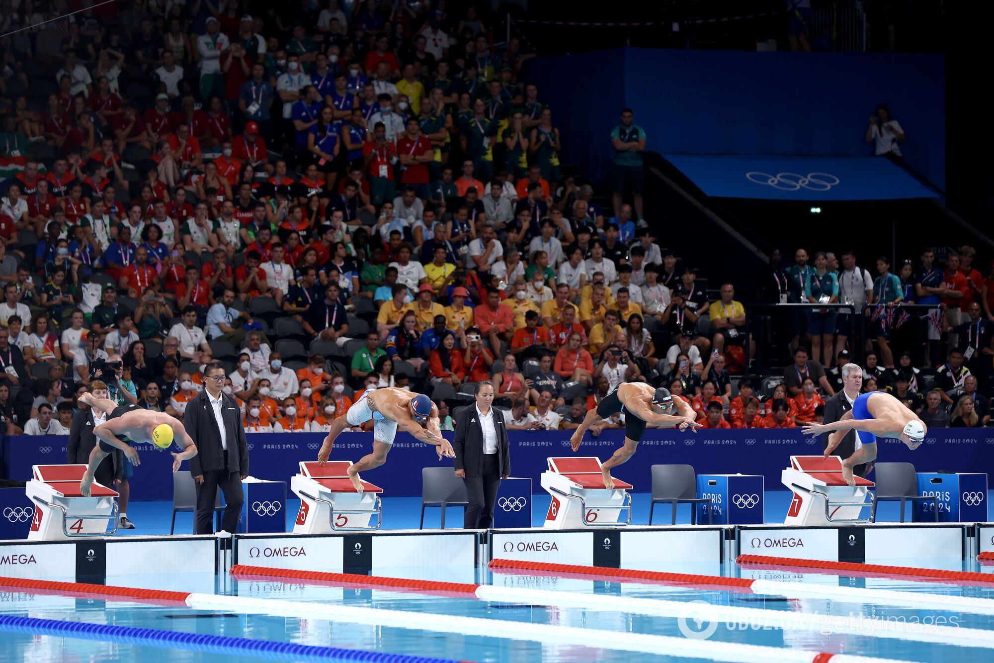 Лежали моторы от "шахедов": пока россияне впервые за 6 лет брали награды на водном чемпионате мира и пели гимн, РФ ударила по украинским аренам