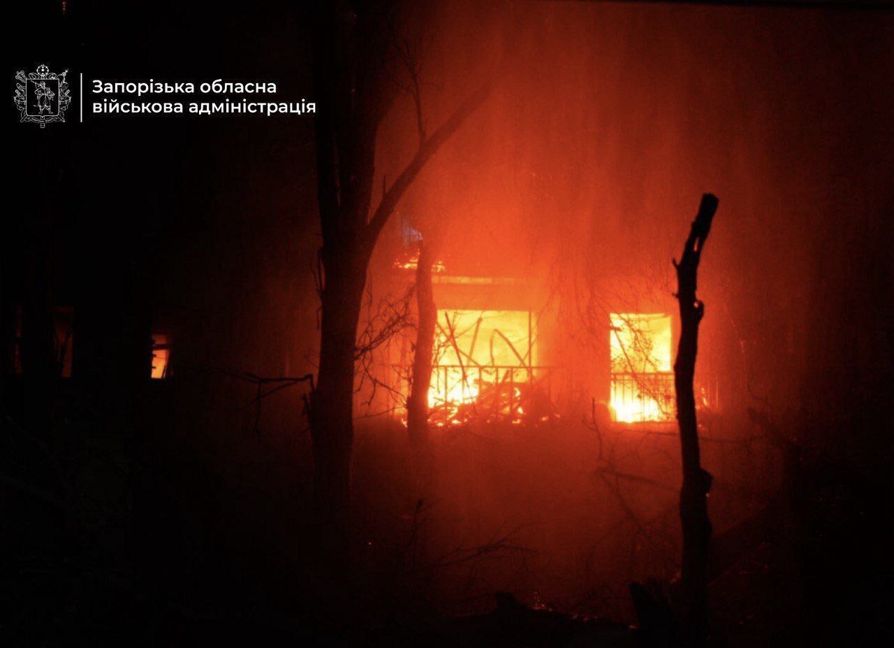 Атака РФ по Запорожью: вывезли более 100 тонн мусора, есть жертва и 34 пострадавших