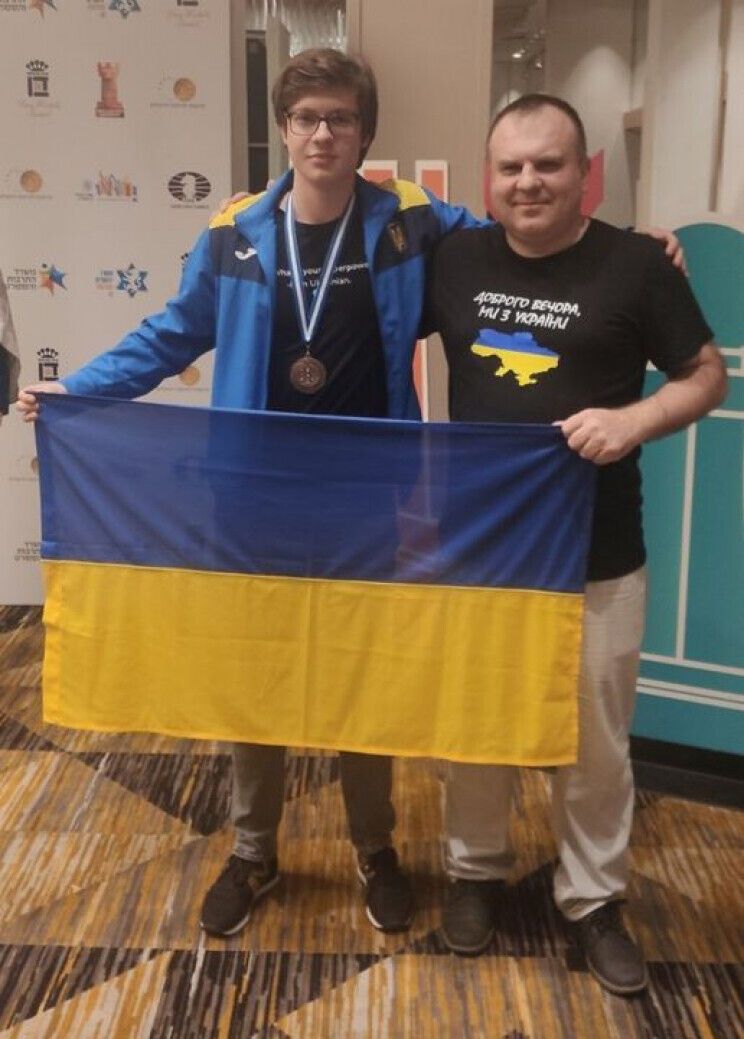 Чемпіона України, який утік із країни, офіційно покарали за шахрайство на першості Іспанії з шахів