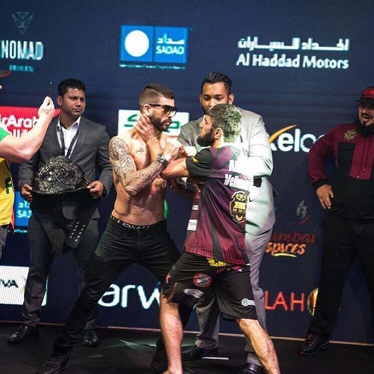 В России чемпион мира стал стрелять в прохожего, который "заинтересованно посмотрел" на его жену