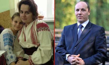 Берег дочь и жену от журналистов: что известно о семье погибшего Андрея Парубия