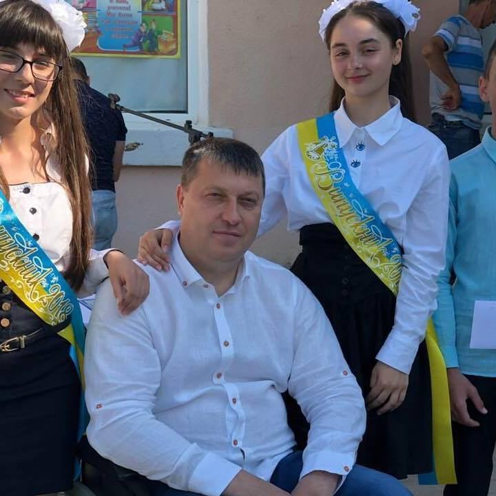 Машина вылетела в кювет: мэр Рени попал в ДТП, его мать погибла, а маленький сын - в больнице. Фото