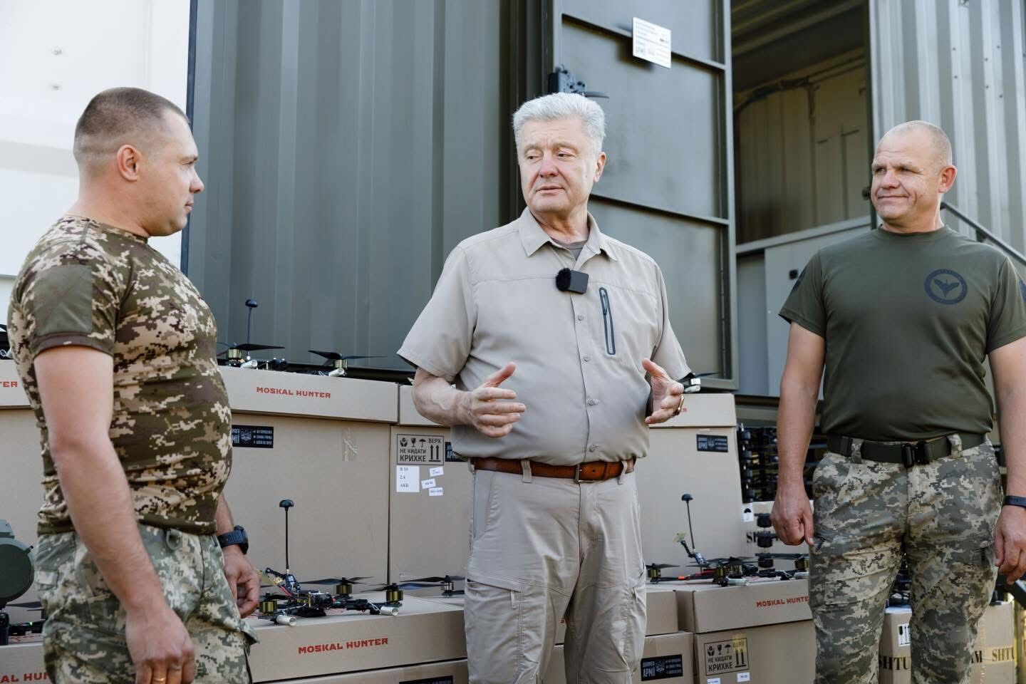 Порошенко на Сумщині: посилення ЗСУ – наш пріоритет номер один