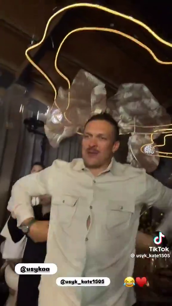 Соперник Усика отказался от боя с украинцем. Поединок не состоится