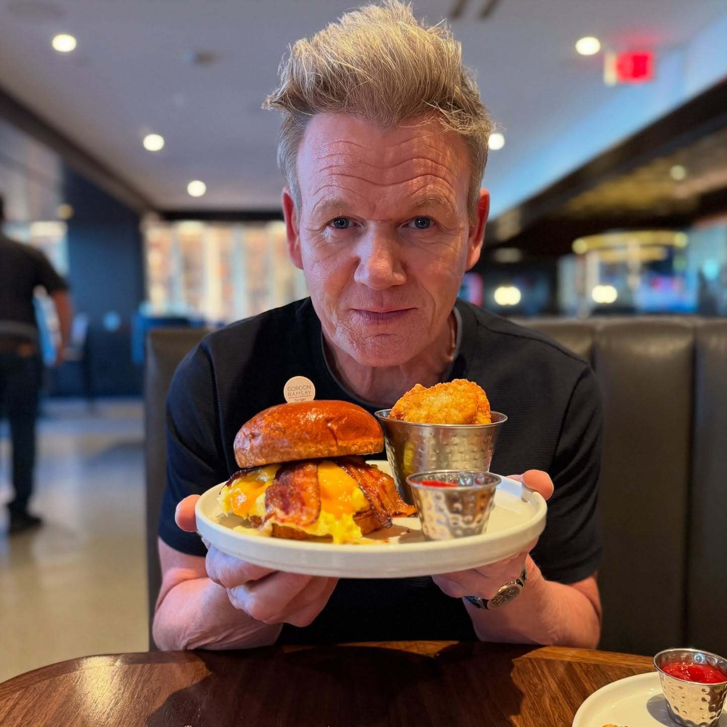 Шеф-повар Гордон Рамзи впервые рассказал о своей борьбе с раком и показал фото после удаления опухоли