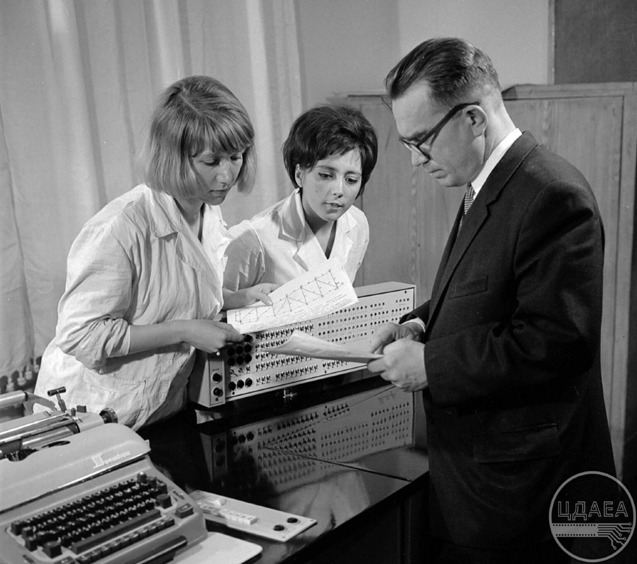 "Піонер комп'ютерної техніки" Віктор Глушков: український учений, під керівництвом якого було створено першу в Європі ЕОМ