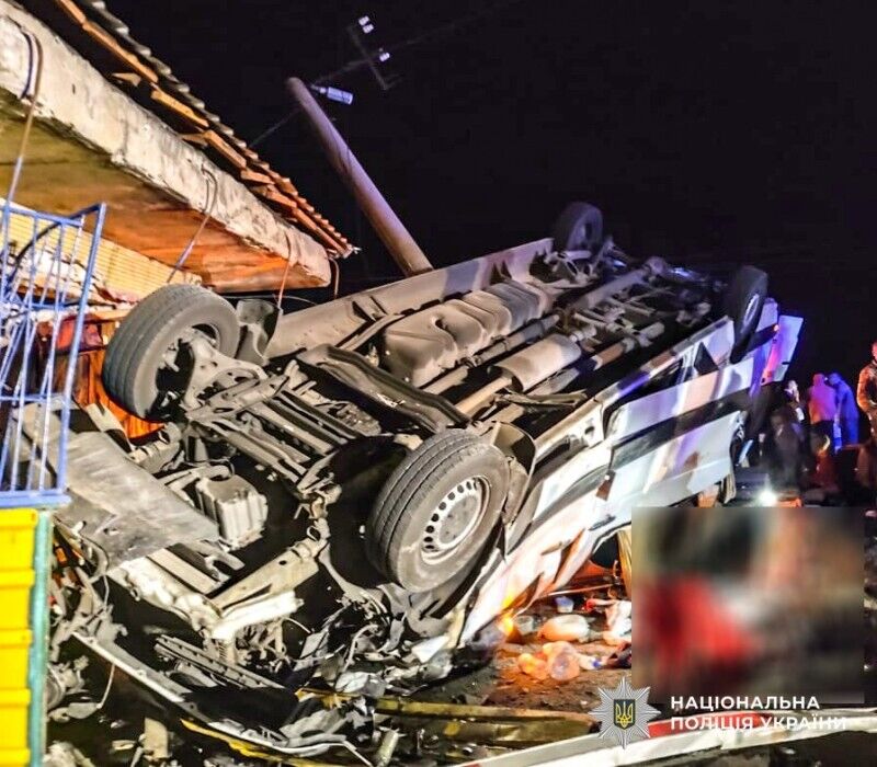 На Николаевщине рейсовый автобус попал в ДТП: три человека погибли. Фото