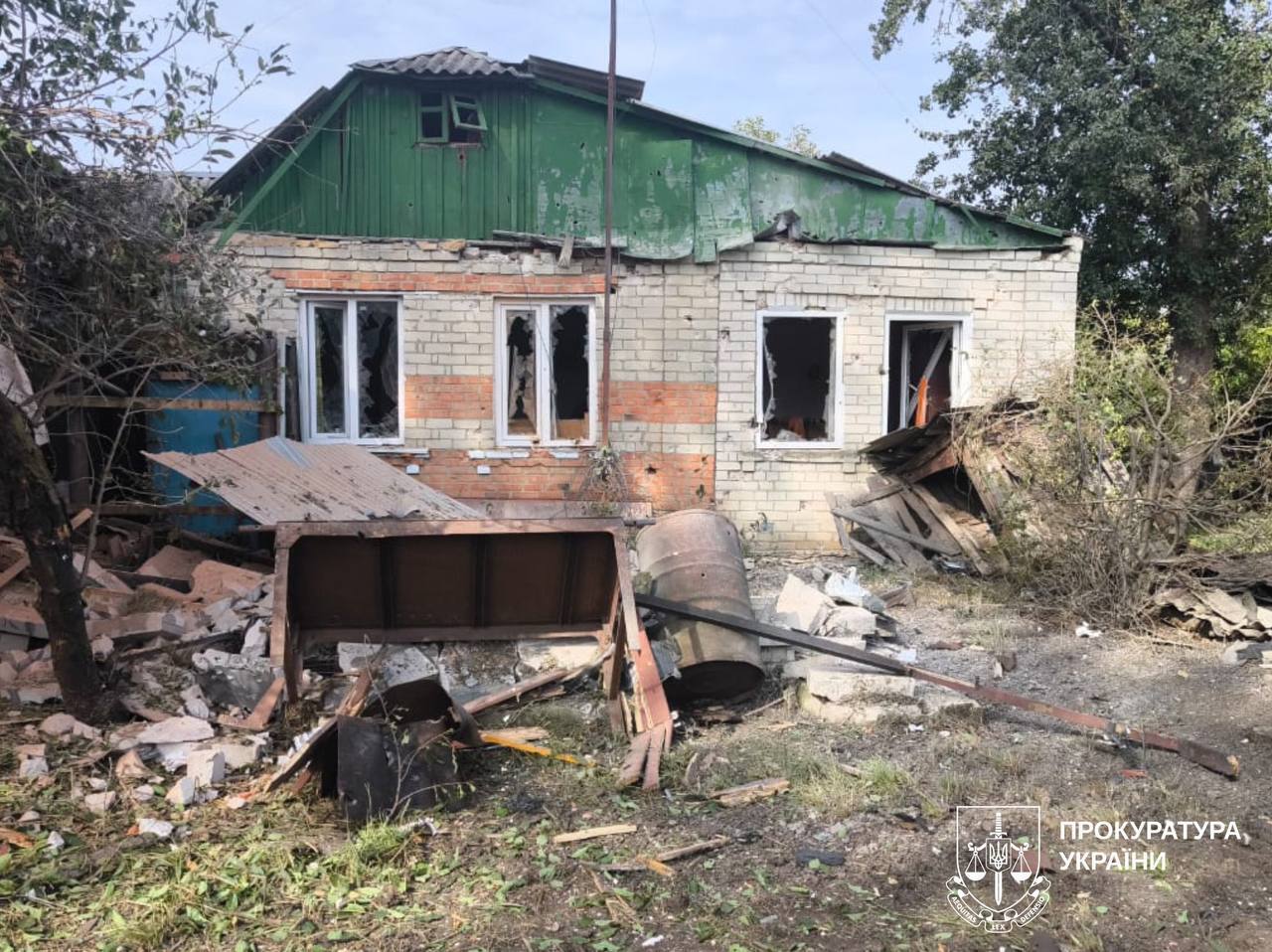 Окупанти вдарили по Херсонщині та Харківщині: загинула жінка, є постраждалі. Фото