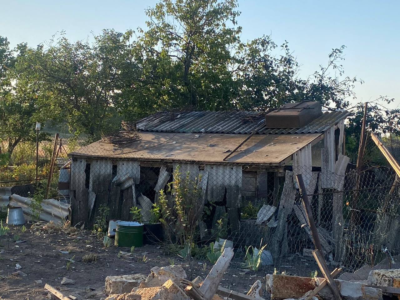 Оккупанты атаковали Днепропетровскую область: повреждены дома, есть пострадавшие. Фото