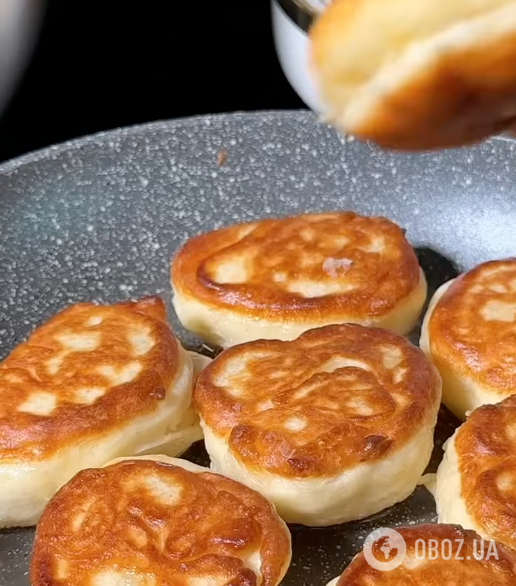 Скільки смажити оладки