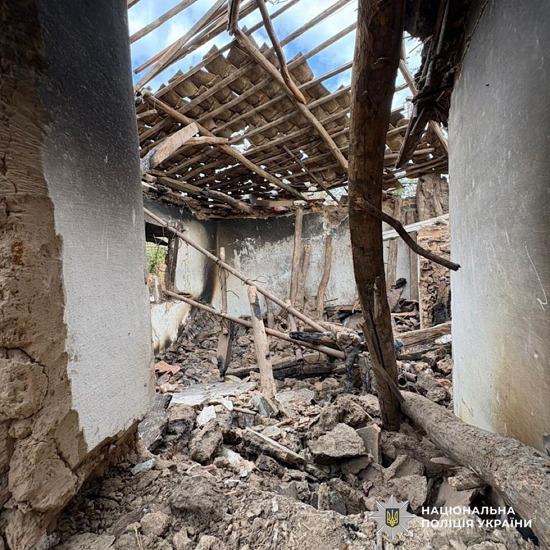 Окупанти вдарили по Дніпропетровщині, постраждали троє людей: 4-місячна дівчинка у важкому стані. Фото