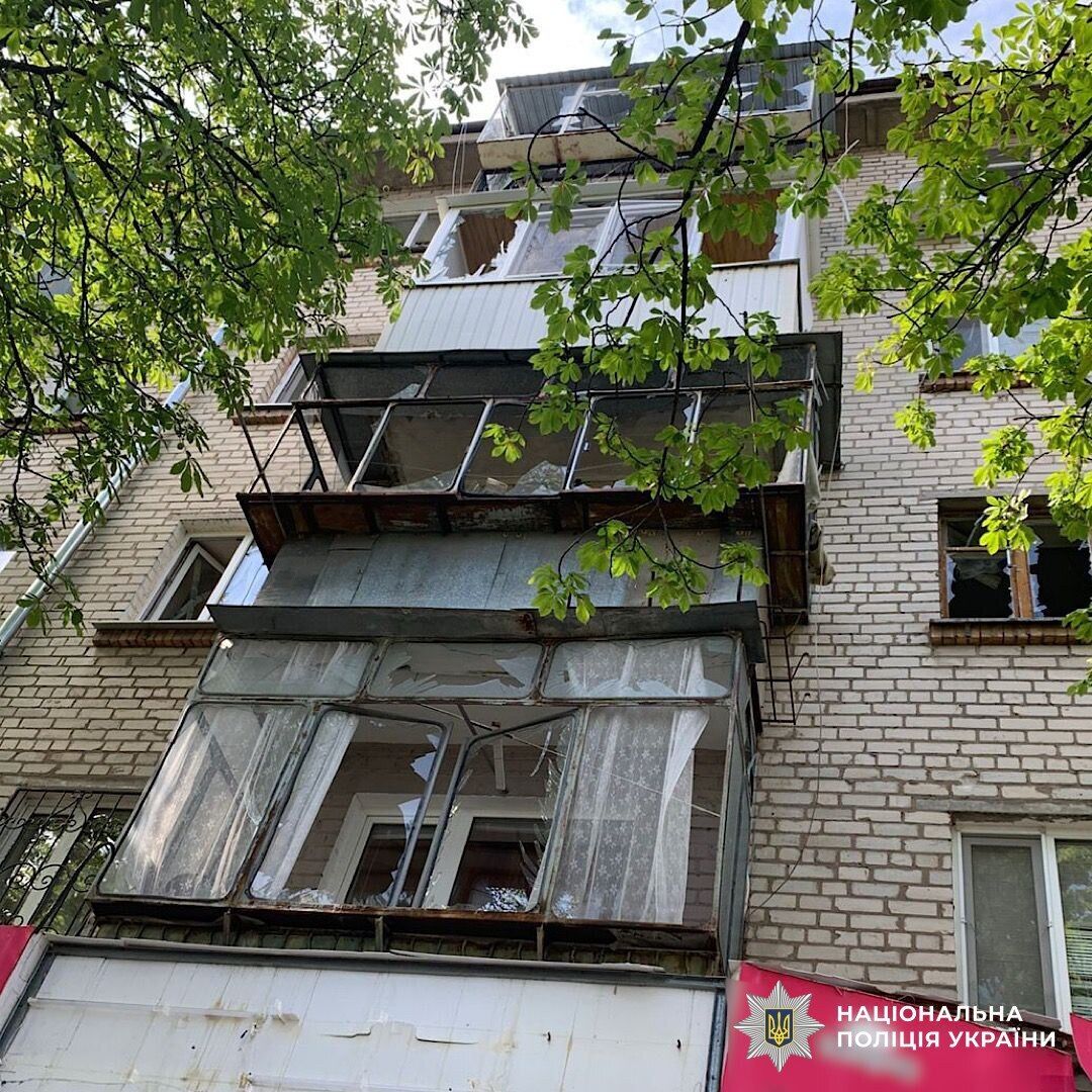 Окупанти вдарили по Дніпропетровщині, постраждали троє людей: 4-місячна дівчинка у важкому стані. Фото