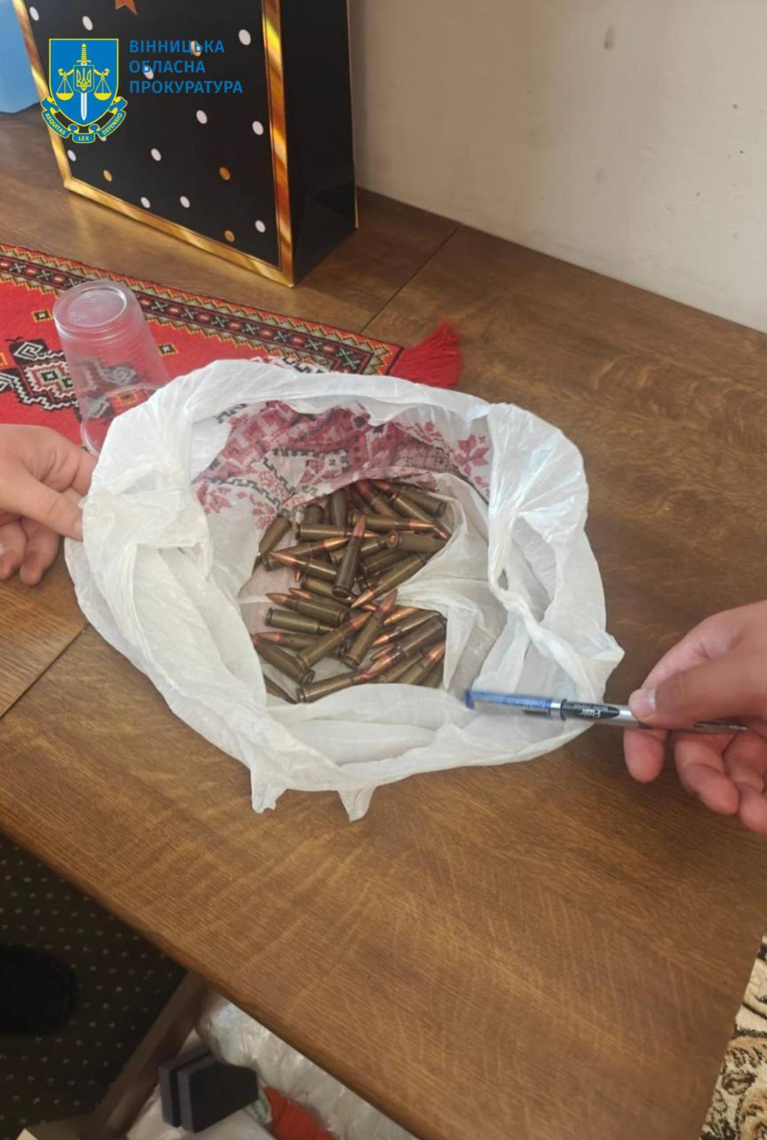 Знайдені під час обшуку патрони