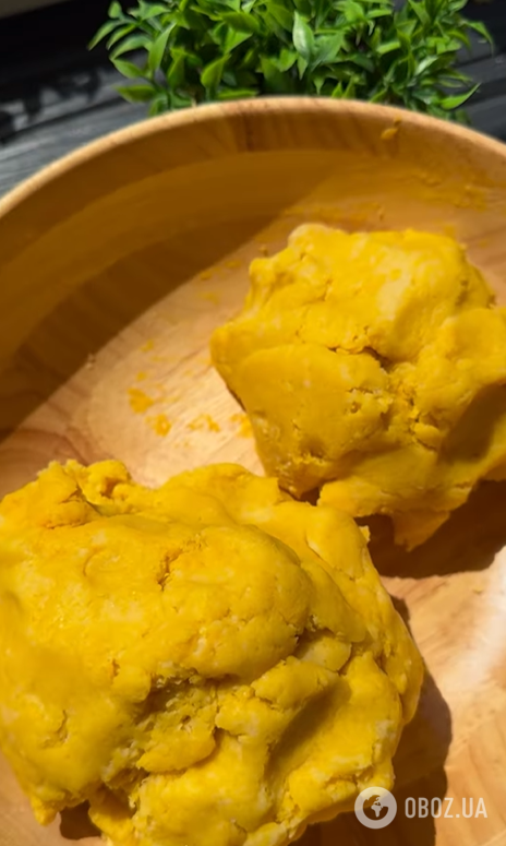 Тертый пирог по-новому: приготовьте вкусный десерт с малиной и воздушным суфле