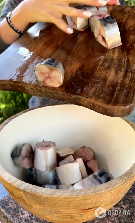 Кращий за м'ясний: як приготувати соковитий домашній шашлик зі скумбрії