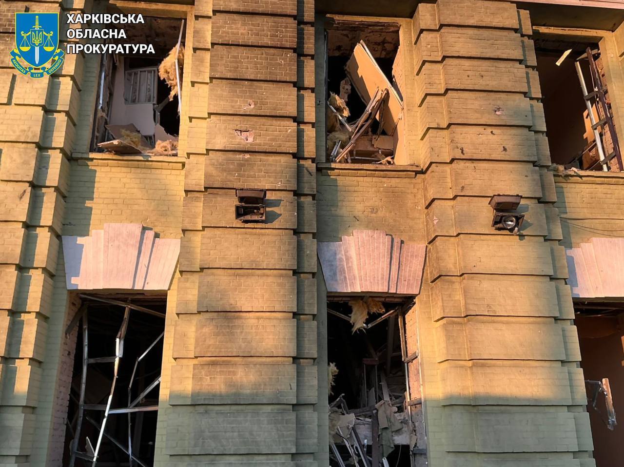 Лозова на Харківщині пережила наймасованіший удар з початку війни, є жертви: Зеленський відреагував на атаку РФ. Фото і відео