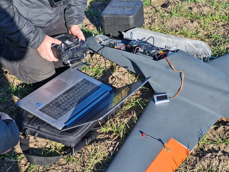 В Україні представили багаторазовий перехоплювач "Шахедів" із реактивним двигуном і дробовиком: як працюватиме. Фото