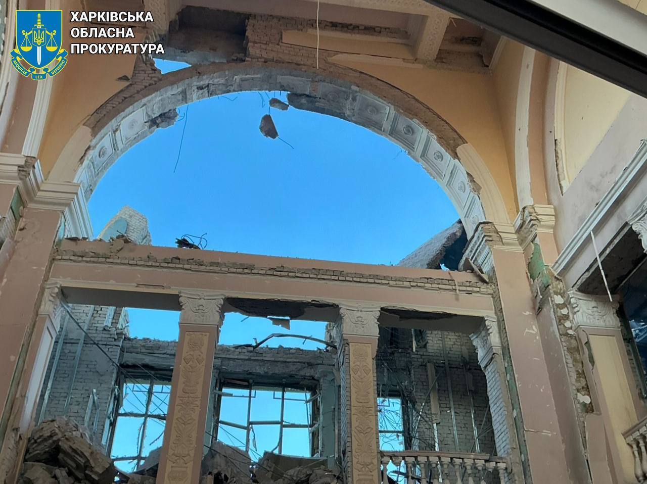 Лозова на Харківщині пережила наймасованіший удар з початку війни, є жертви: Зеленський відреагував на атаку РФ. Фото і відео