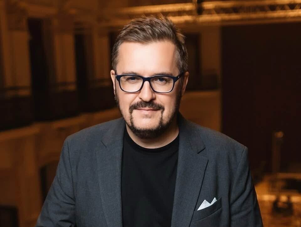 "Горбунов вам соврал": Пономарев дал редкий комментарий о загадочной возлюбленной и анонсировал свадьбу