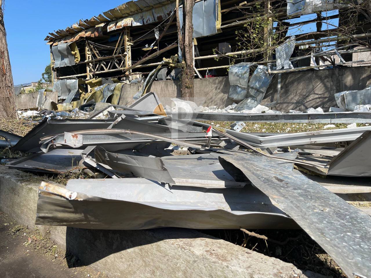 Лежали моторы от "шахедов": пока россияне впервые за 6 лет брали награды на водном чемпионате мира и пели гимн, РФ ударила по украинским аренам