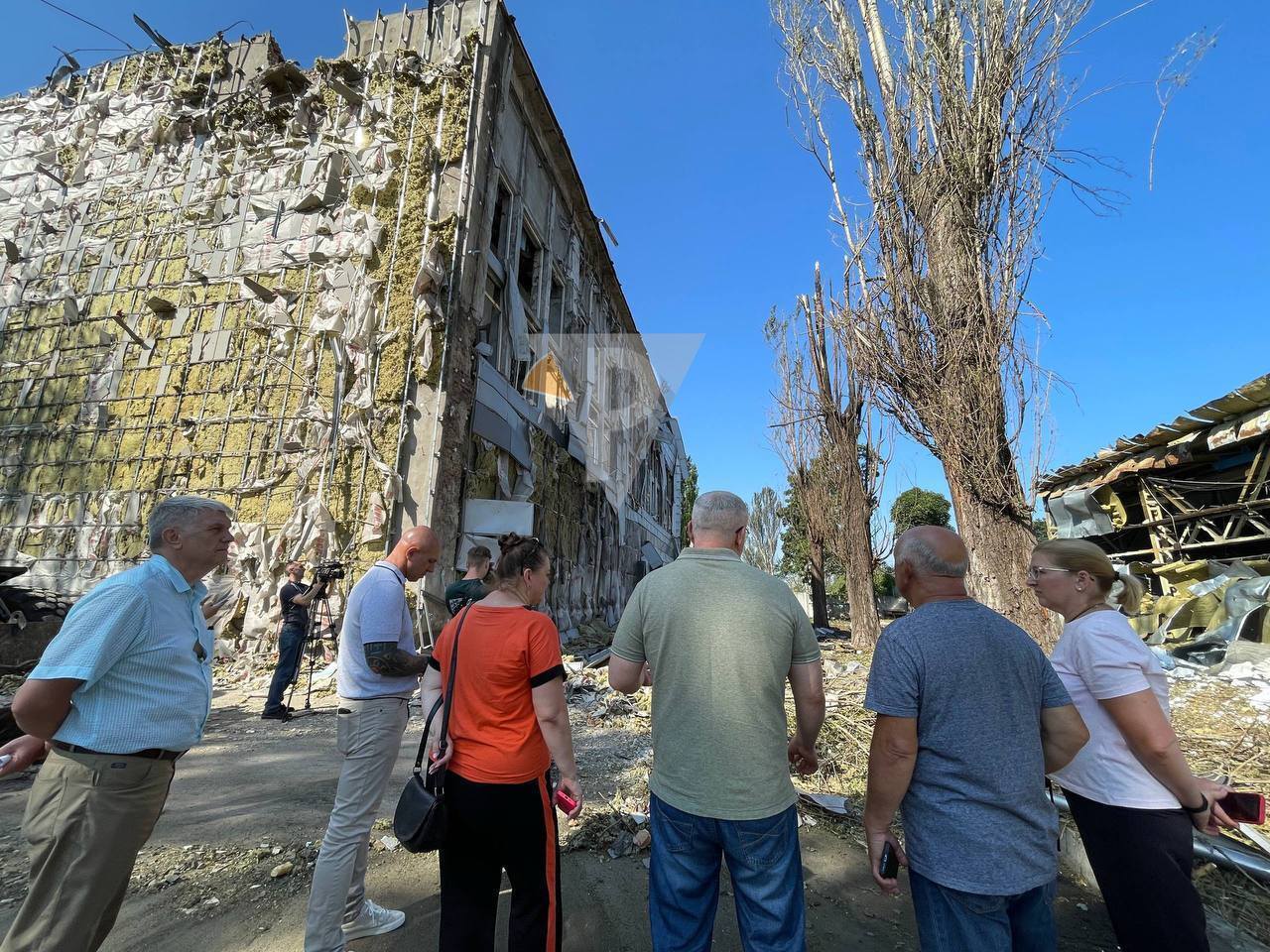 Лежали моторы от "шахедов": пока россияне впервые за 6 лет брали награды на водном чемпионате мира и пели гимн, РФ ударила по украинским аренам