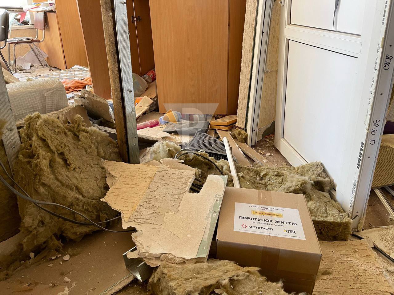 Лежали моторы от "шахедов": пока россияне впервые за 6 лет брали награды на водном чемпионате мира и пели гимн, РФ ударила по украинским аренам