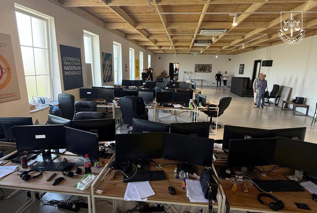 Обманули иностранцев на миллионы гривен: как действовал мошеннический кол-центр в Украине