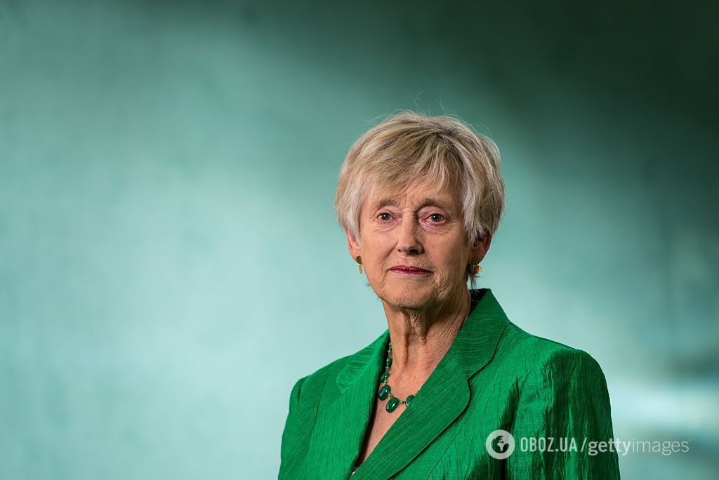 "До последнего держалась за жизнь": умерла первая женщина-директор МИ-5, которая стала прототипом М в фильмах о Джеймсе Бонде