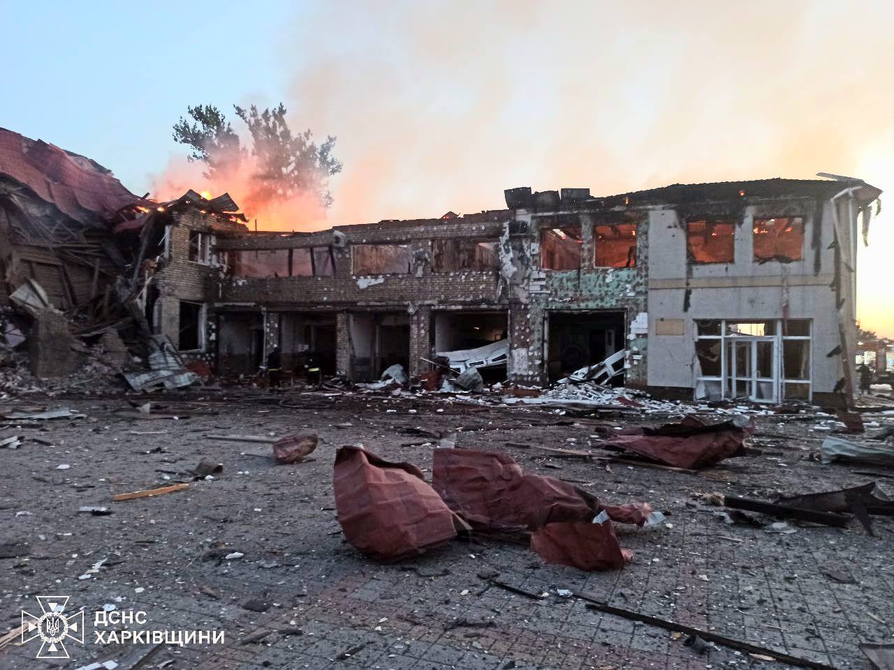 Лозова на Харківщині пережила наймасованіший удар з початку війни, є жертви: Зеленський відреагував на атаку РФ. Фото і відео