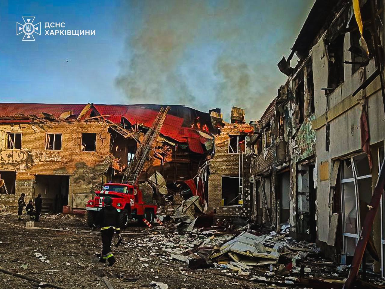 Лозова на Харківщині пережила наймасованіший удар з початку війни, є жертви: Зеленський відреагував на атаку РФ. Фото і відео
