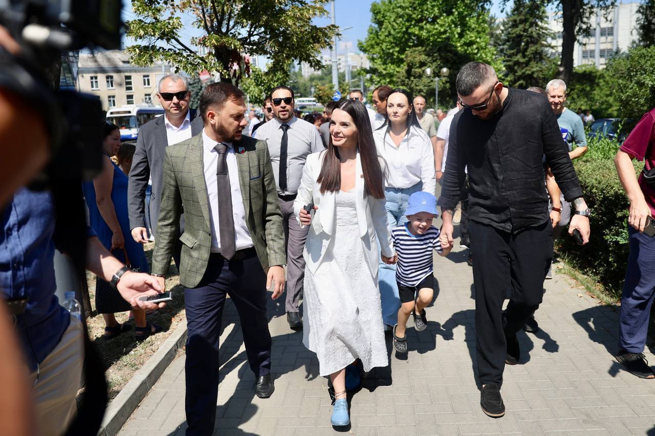 По всей Молдове прошли обыски по делу о подкупе избирателей и незаконном финансировании