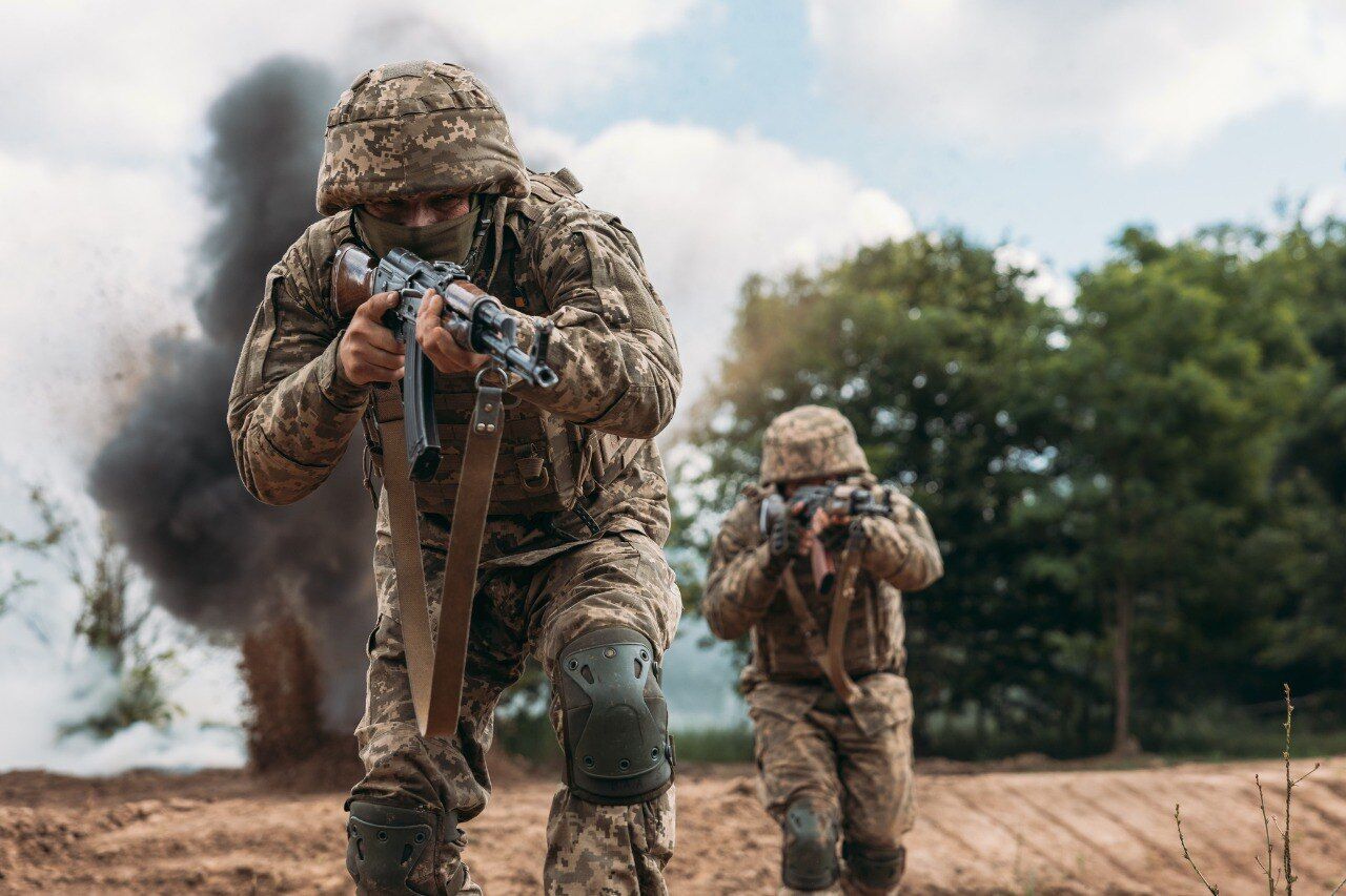 Штурм із висадкою з броні та психологічна смуга: у ЗСУ показали базову підготовку 183-го батальйону резерву. Фото