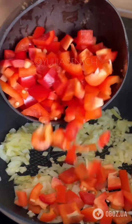 Шакшука із сезонними овочами та зеленню: смачна страва для сніданку та перекусу