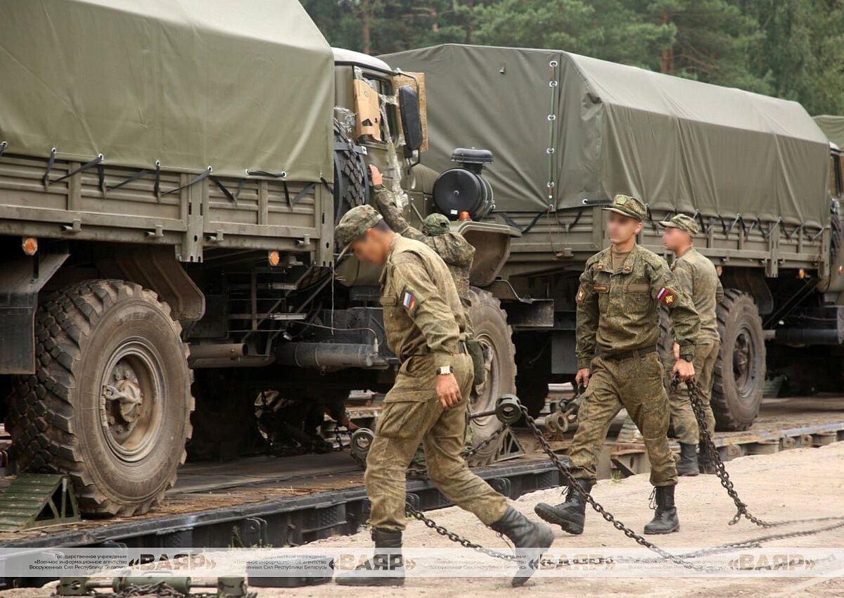 У Білорусь прибув перший ешелон із військовими РФ для навчань "Захід-2025": коли стартують і чи є загроза для України. Фото