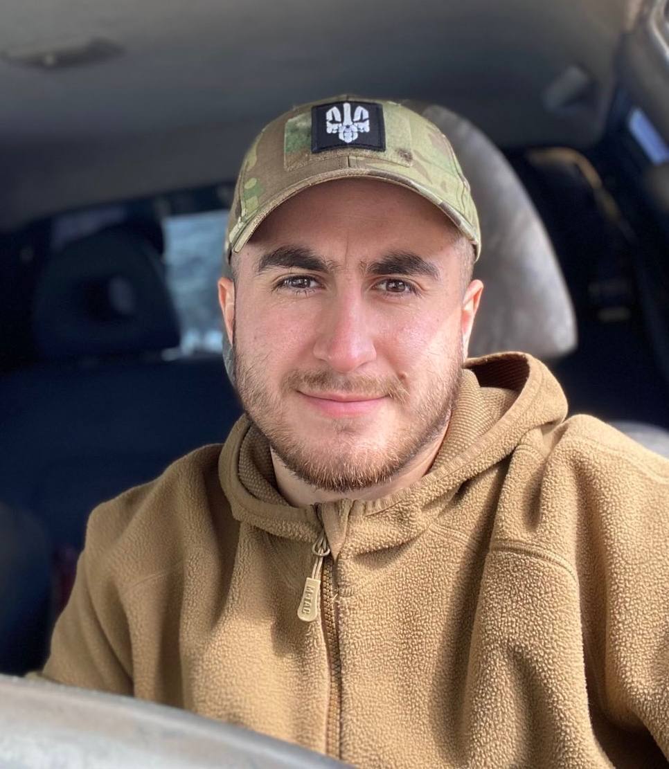 Ему навсегда будет 28: на Киевщине попрощаются с защитником Украины Александром Могилатом. Фото