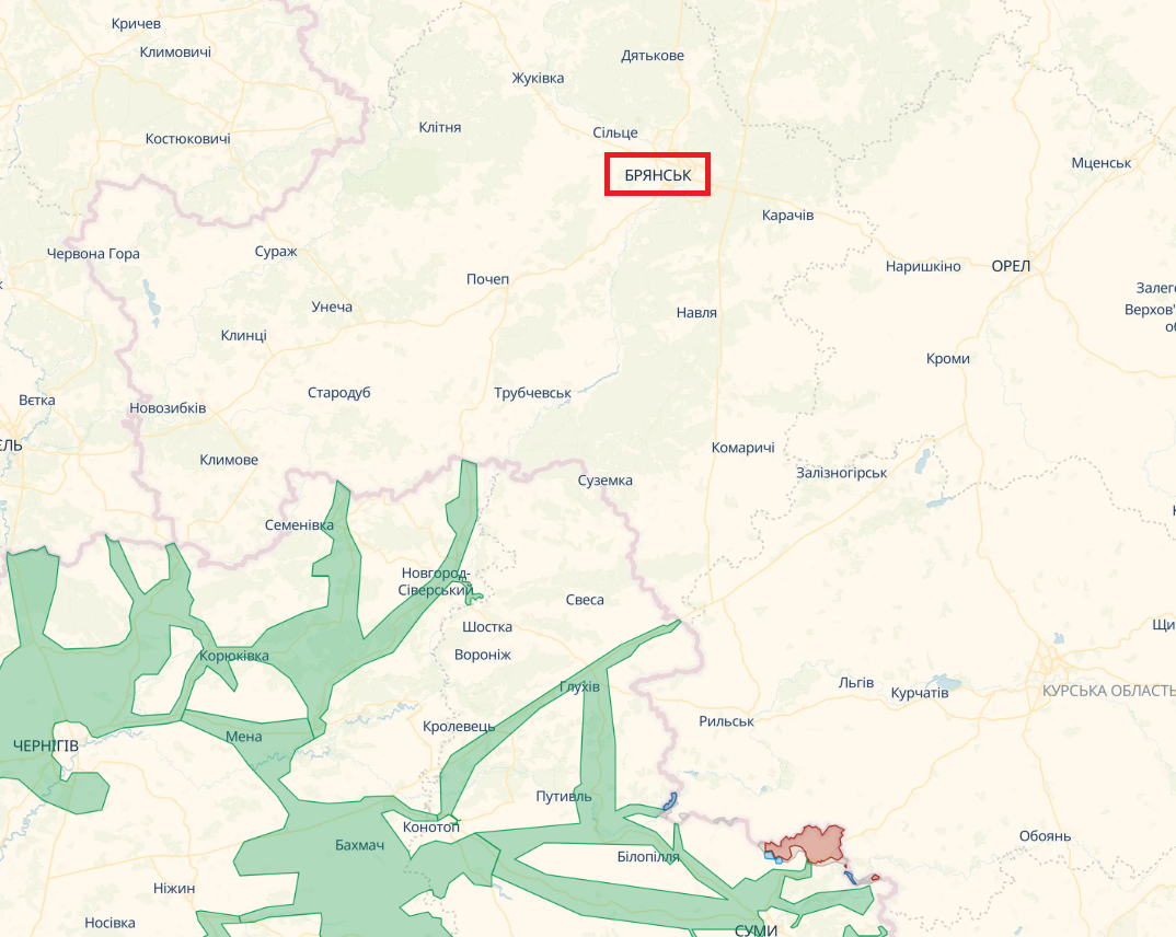 Под прицелом была нефтебаза: дроны атаковали российский Брянск, поднялся столб дыма. Видео