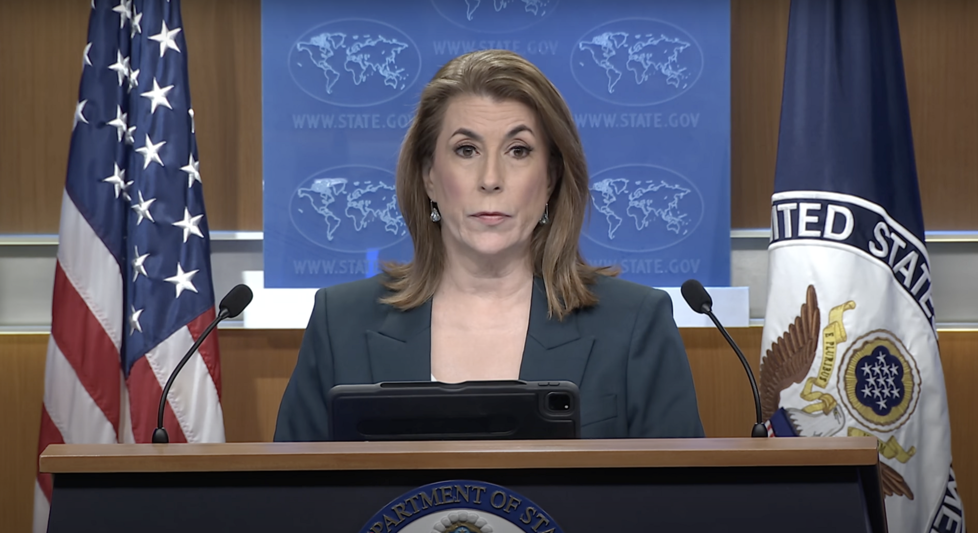 "Президент до сих пор недоволен Путиным и Россией": в Госдепе напомнили о методах Трампа