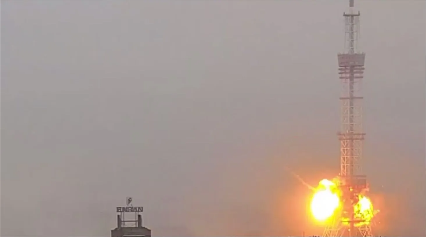 Командували ракетним ударом по Київській телевежі: СБУ повідомила про підозру двом окупантам. Фото та відео