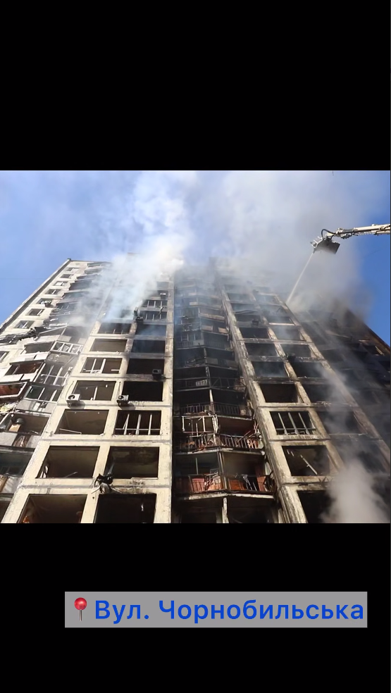 Відновлення пошкоджених обстрілами РФ будинків у Києві: у КМДА розповіли подробиці. Відео