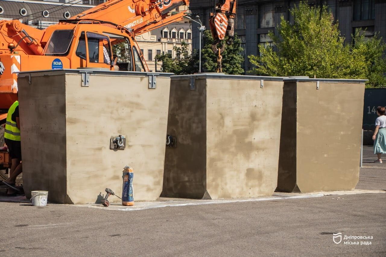В Днепре расширили сеть подземных мусорных контейнеров
