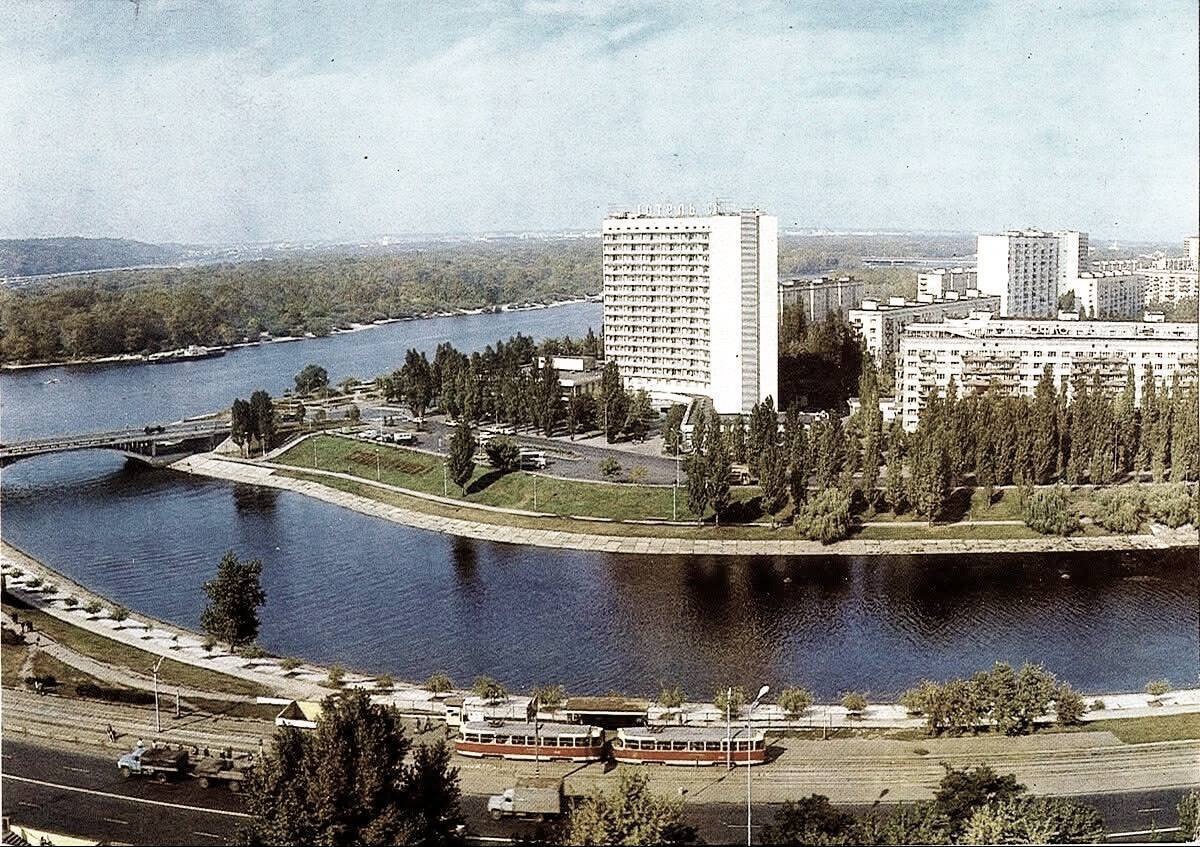 В сети показали, как выглядела столичная "Киевская Венеция" в 1980-х годах. Фото