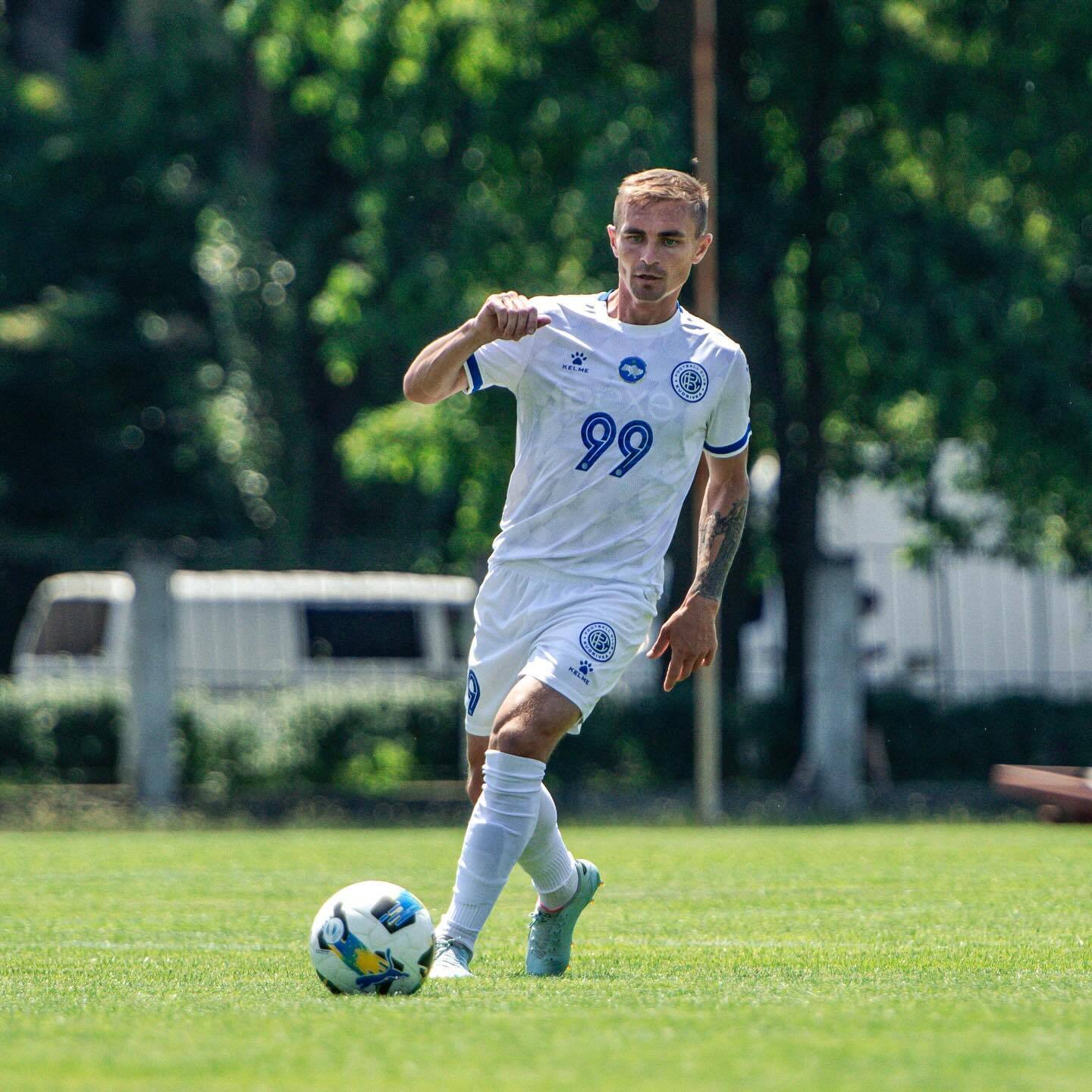 Українського футболіста-чемпіона з клубу УПЛ забрали в ТЦК і він зник