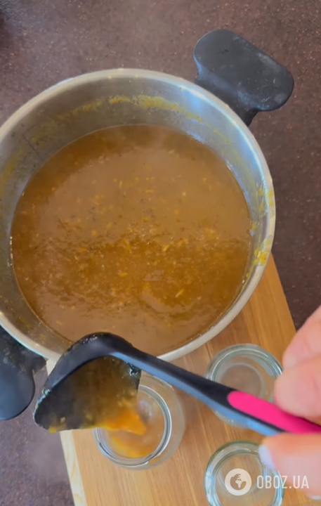 Пікантний соус "Ткемалі" з жовтих слив: ідеальне доповнення до м'яса та інших улюблених страв