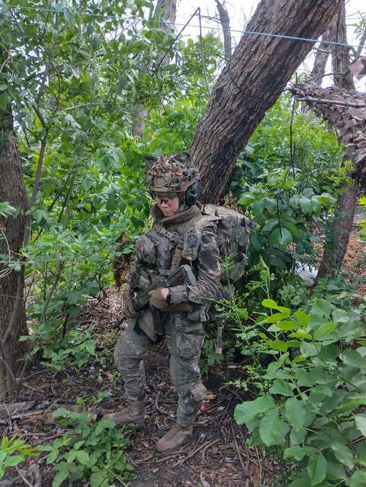 Без матері лишилась 15-річна донька: на фронті загинула бойова медикиня з позивним "Мері". Фото