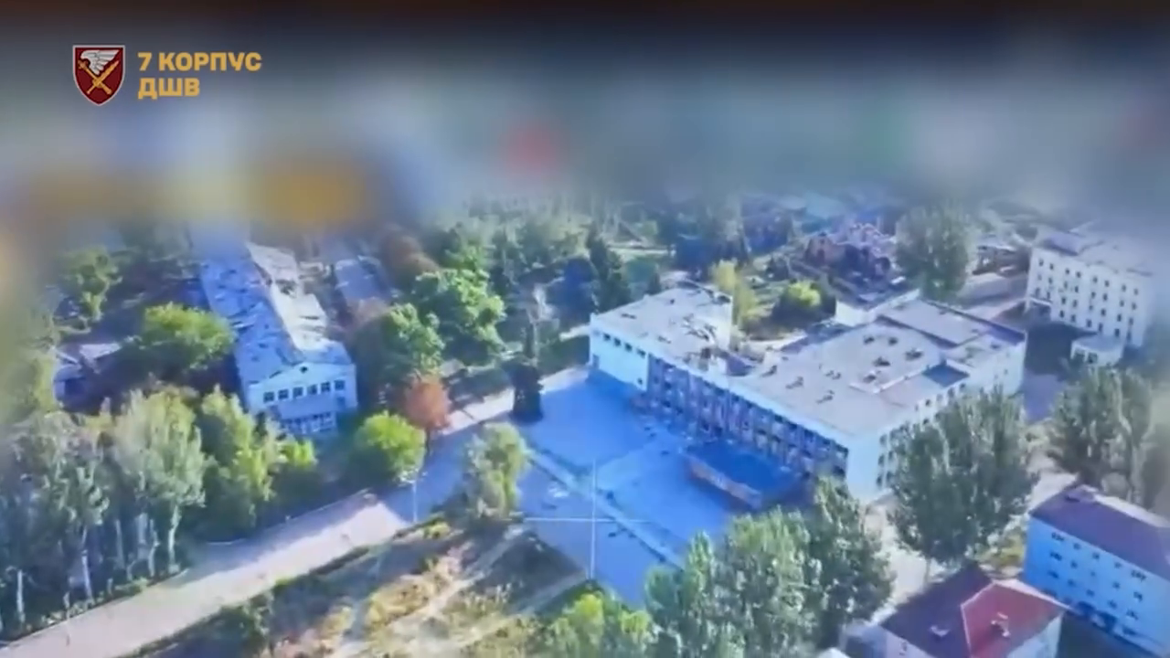 Украинские военные показали, как минусуют российские ДРГ в Покровске: город под контролем Сил обороны. Видео