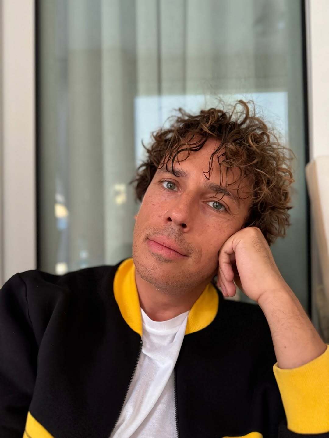 Максима Галкина сбила машина: в каком состоянии комик и как выглядит после ДТП