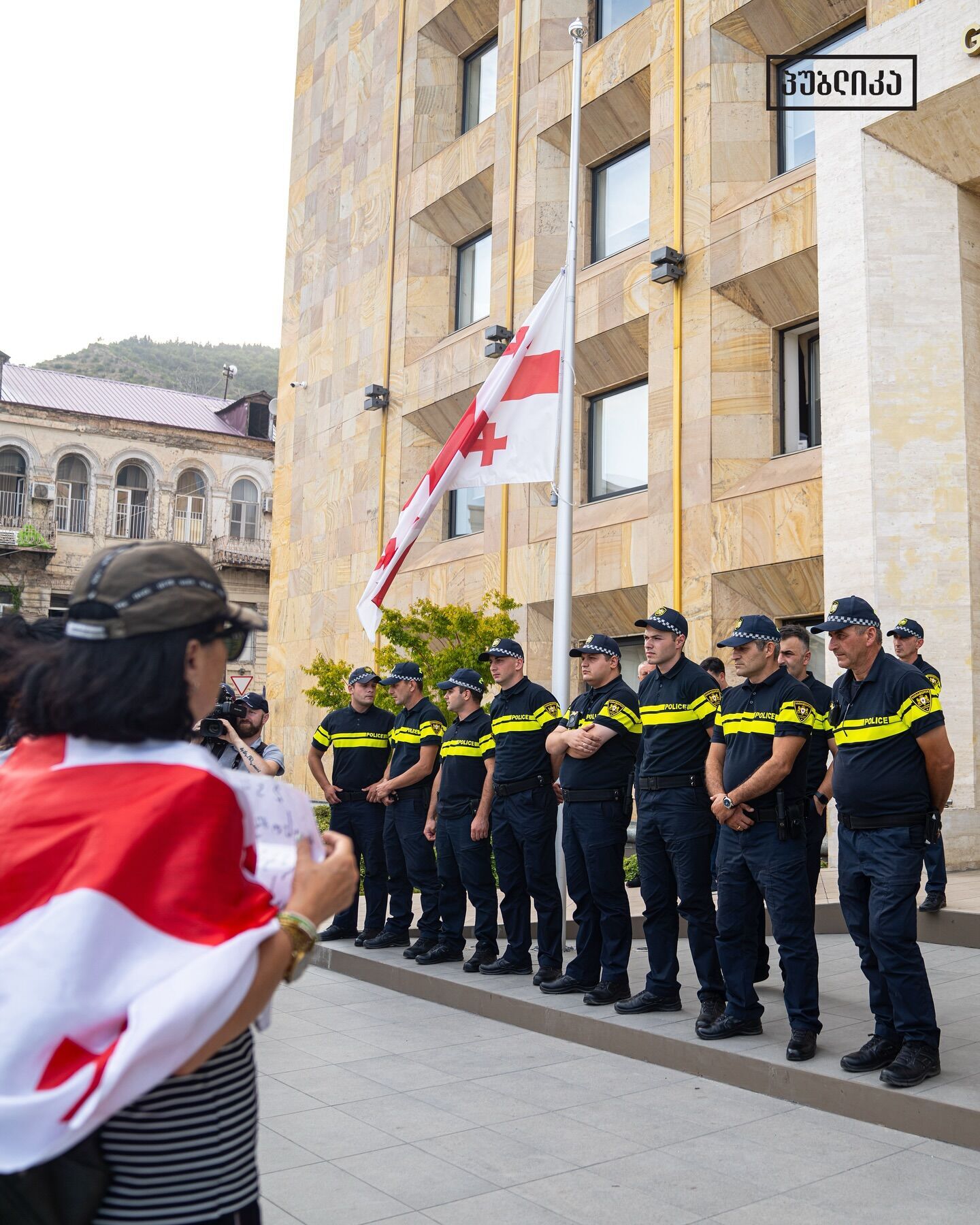 "Россия – оккупант": в Тбилиси несколько тысяч грузин напомнили правительству, кто начал войну в 2008 году. Фото